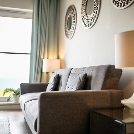 Stunning Sea Views, Luxury Apartment Beaches & Restaurants Are A Short Walk Away New Quay Exteriér fotografie